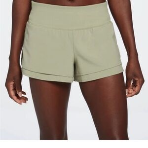 NWT CALIA Kick It Up MidRise Angle Slit Short Smudge Sage